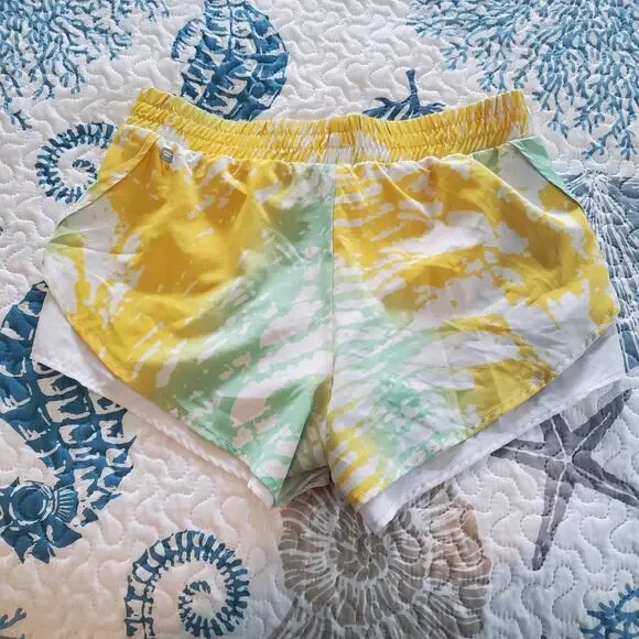 🔥 Fabletics Latrice Short Yellow Green Tie Dye Print Shorts Medium Athletic - Picture 6 of 16